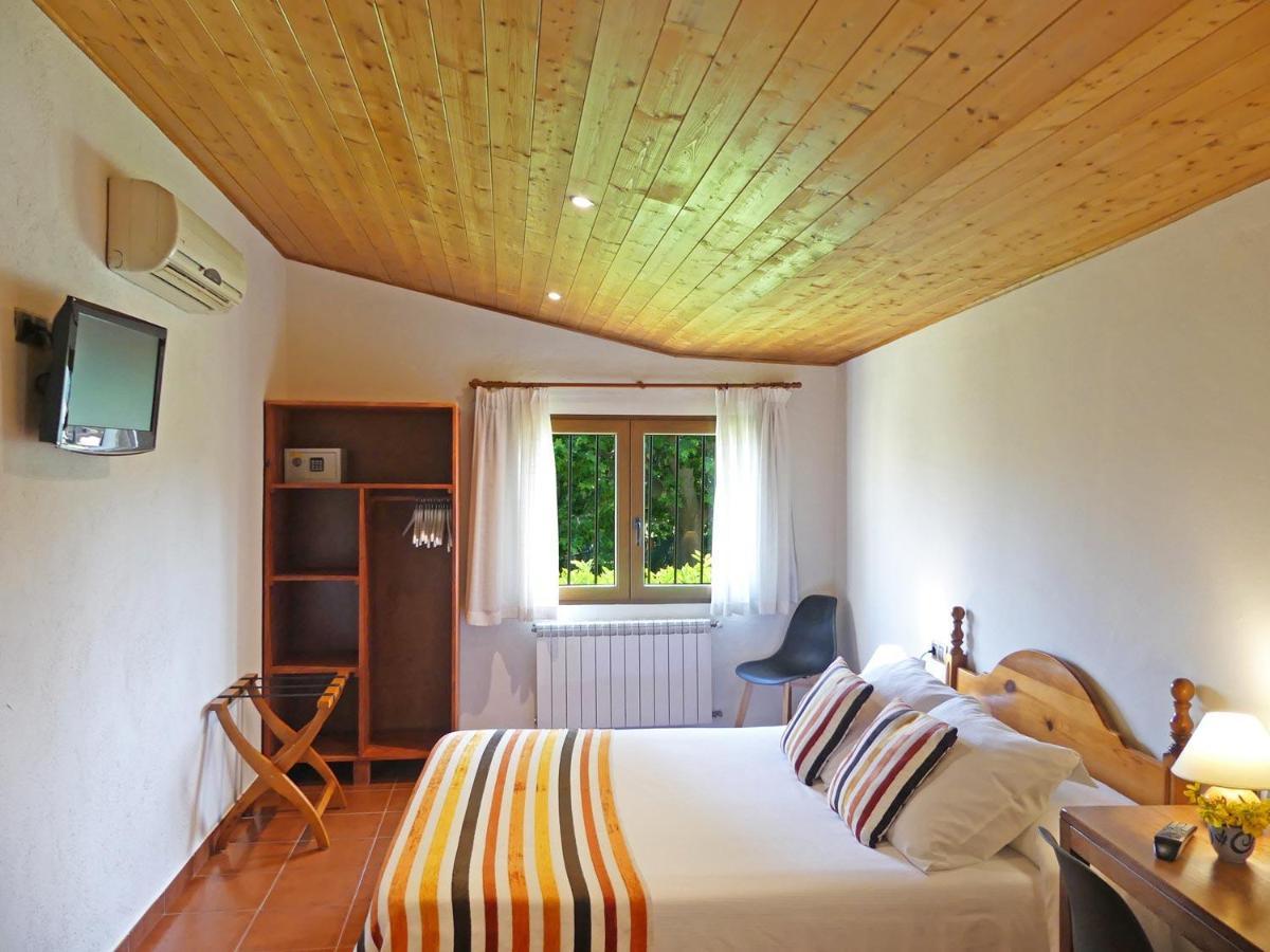 Hotel & Golf Ca La Caputxeta Кастело д'Емпуриес Екстериор снимка