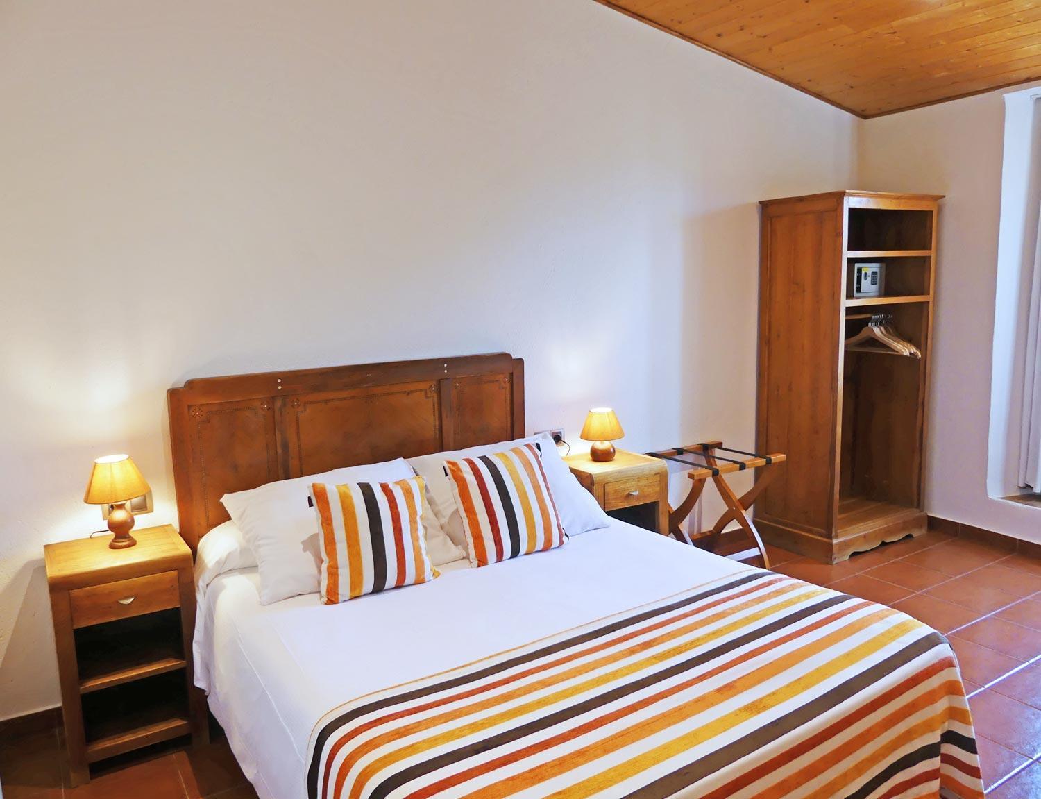Hotel & Golf Ca La Caputxeta Кастело д'Емпуриес Екстериор снимка