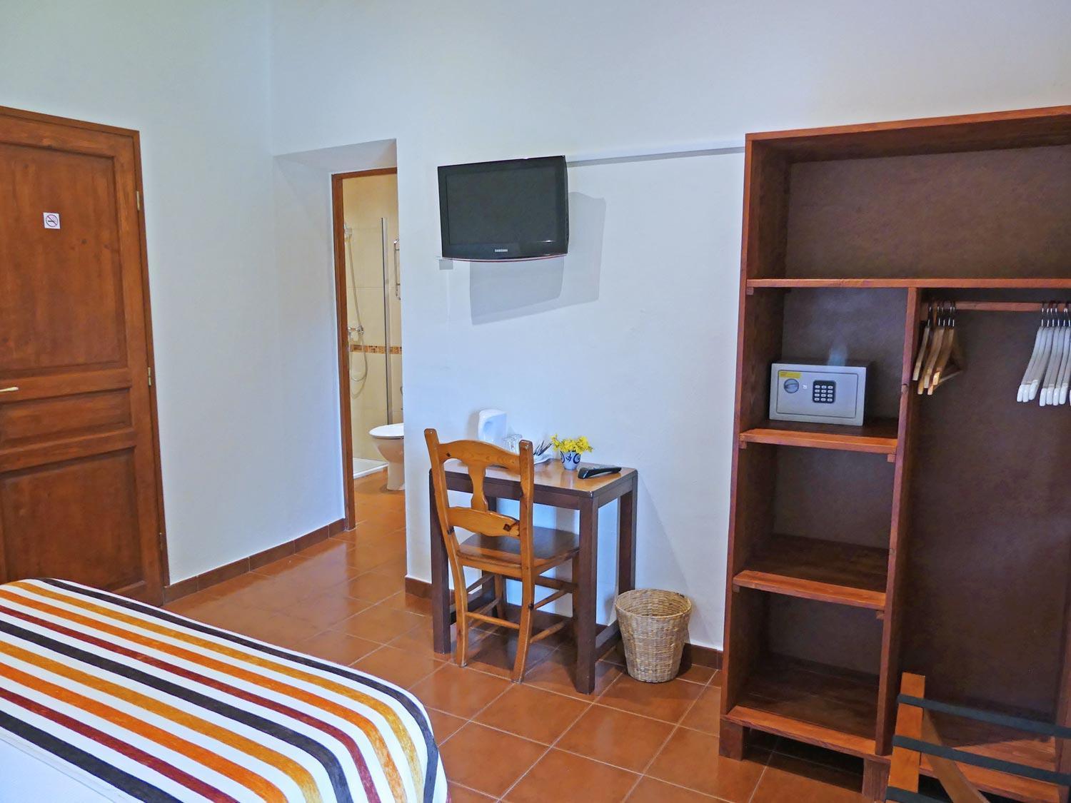 Hotel & Golf Ca La Caputxeta Кастело д'Емпуриес Екстериор снимка