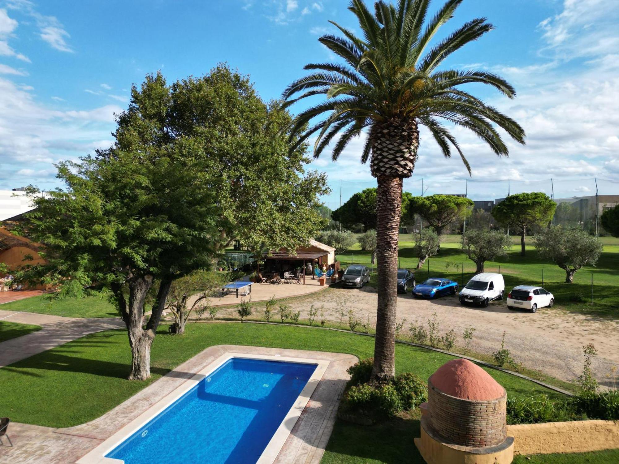 Hotel & Golf Ca La Caputxeta Кастело д'Емпуриес Екстериор снимка
